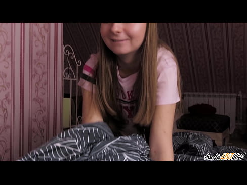 ❤️ Blondie zuigt haar BFF's diep en krijgt Cum in haar mond Just porno at us nl.eviewporn.ru